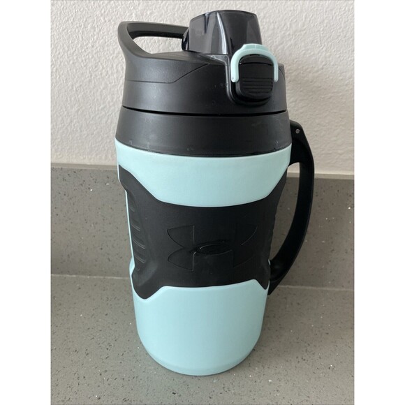 Under Armour Playmaker Jug 64 oz Foam Insulated Water Bottle Aqua - Picture 1 of 10